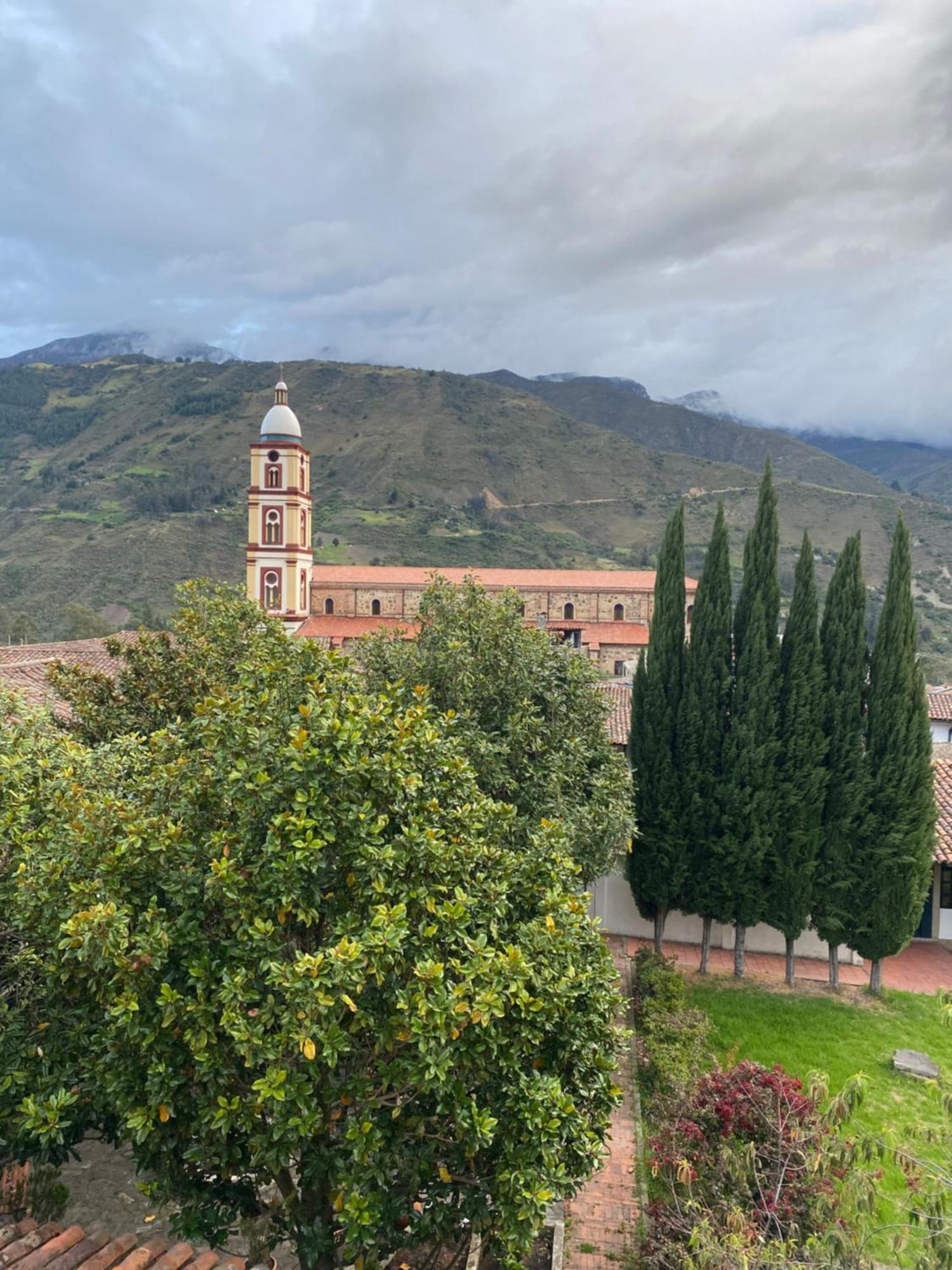 Gll Hotel El Cocuy Eksteriør bilde