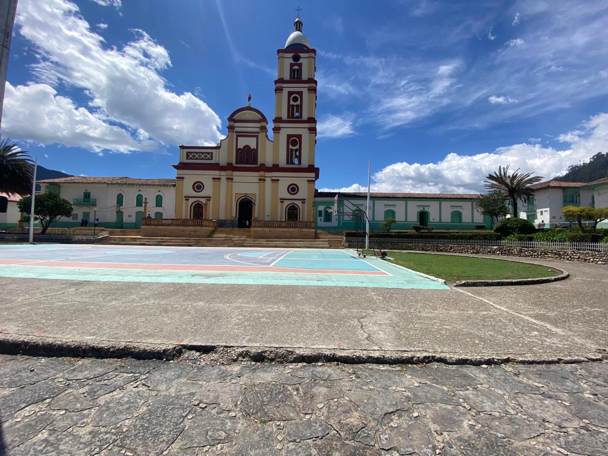 Gll Hotel El Cocuy Eksteriør bilde