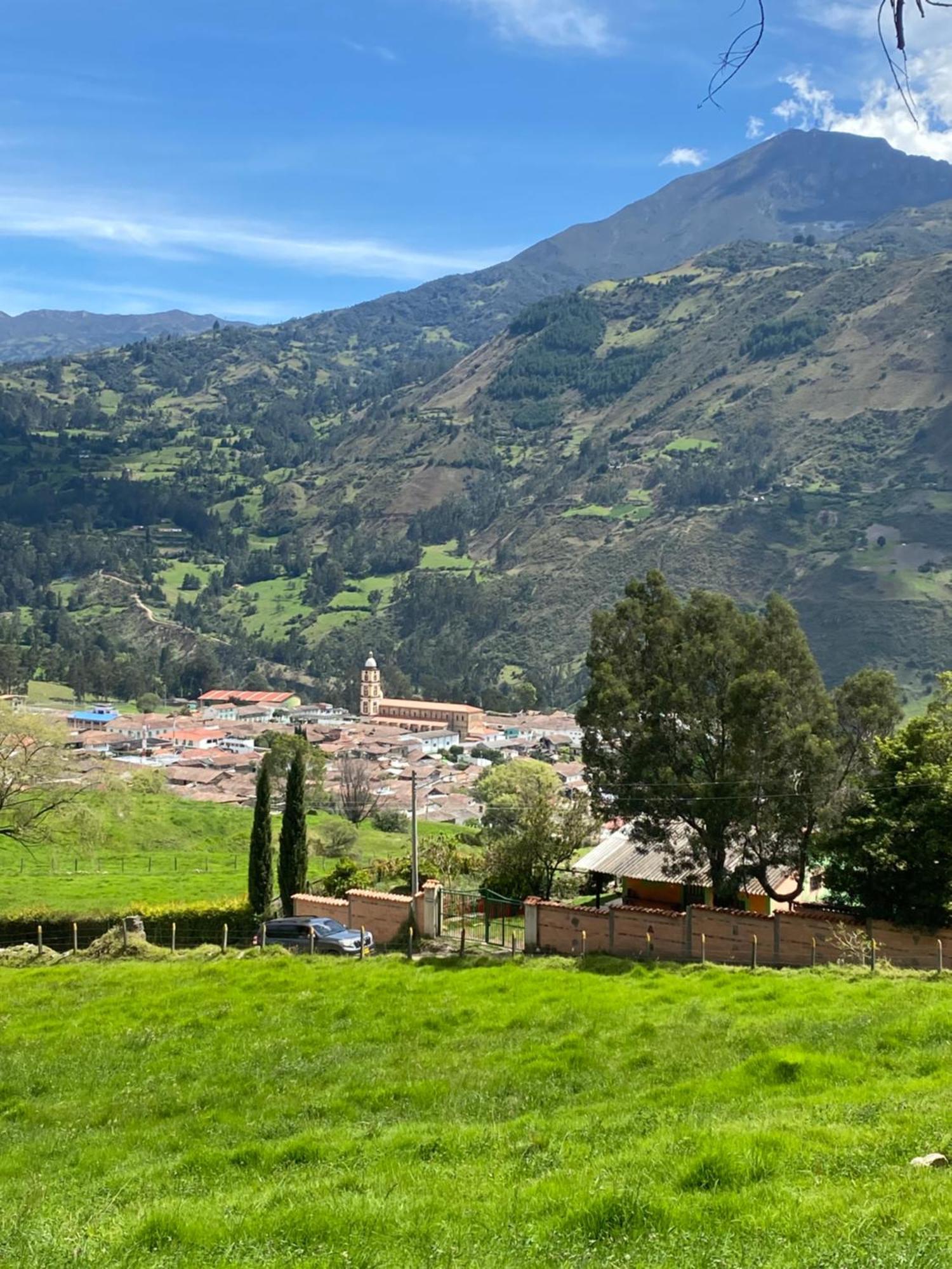 Gll Hotel El Cocuy Eksteriør bilde