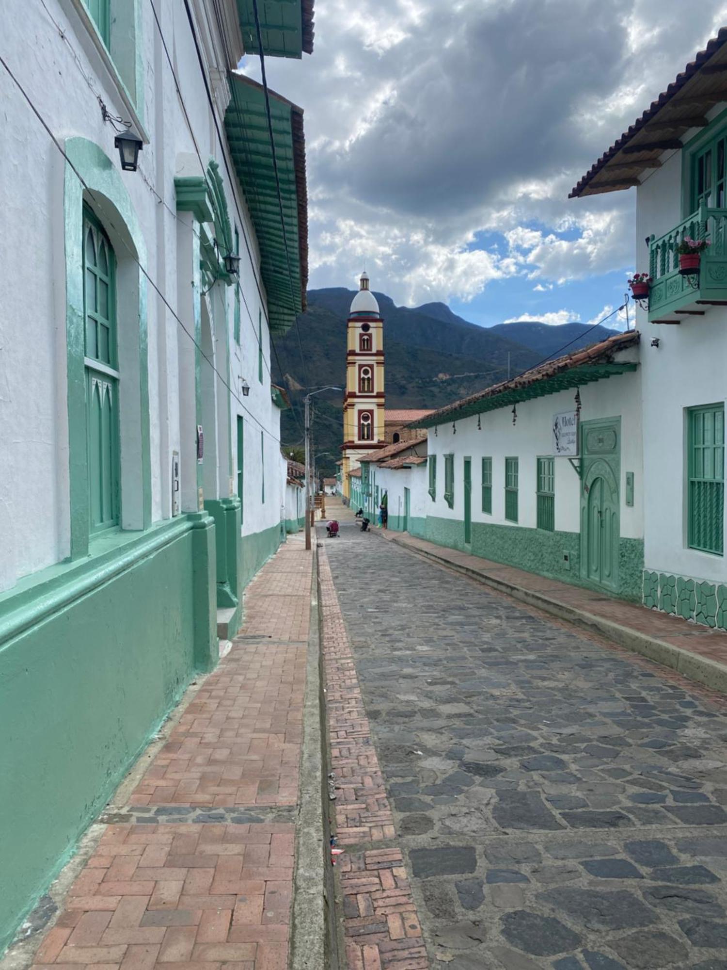 Gll Hotel El Cocuy Eksteriør bilde